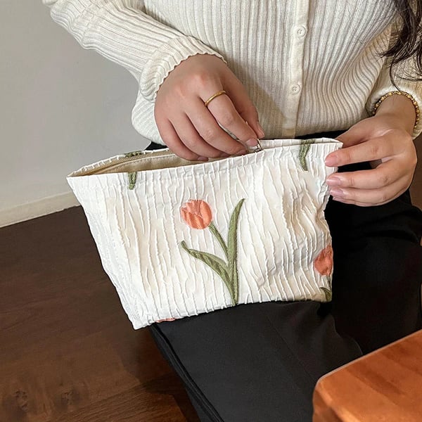 🌷Cute Instagram-style makeup bag