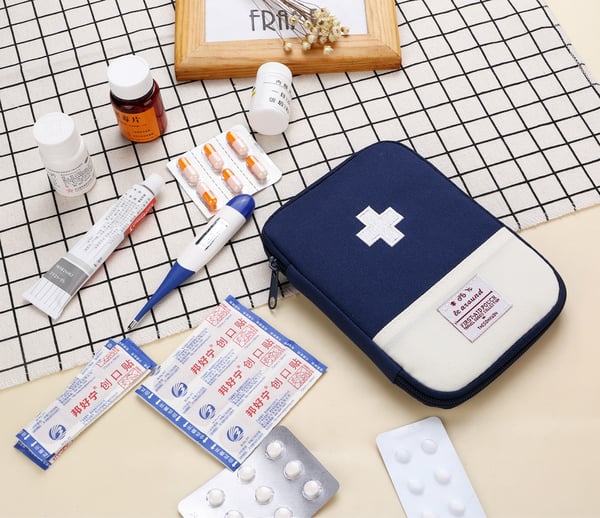 🔥 40% OFF 🚑💼 Mini Portable Medical Bag – Keep Your Essentials Organized Anywhere! 🩹