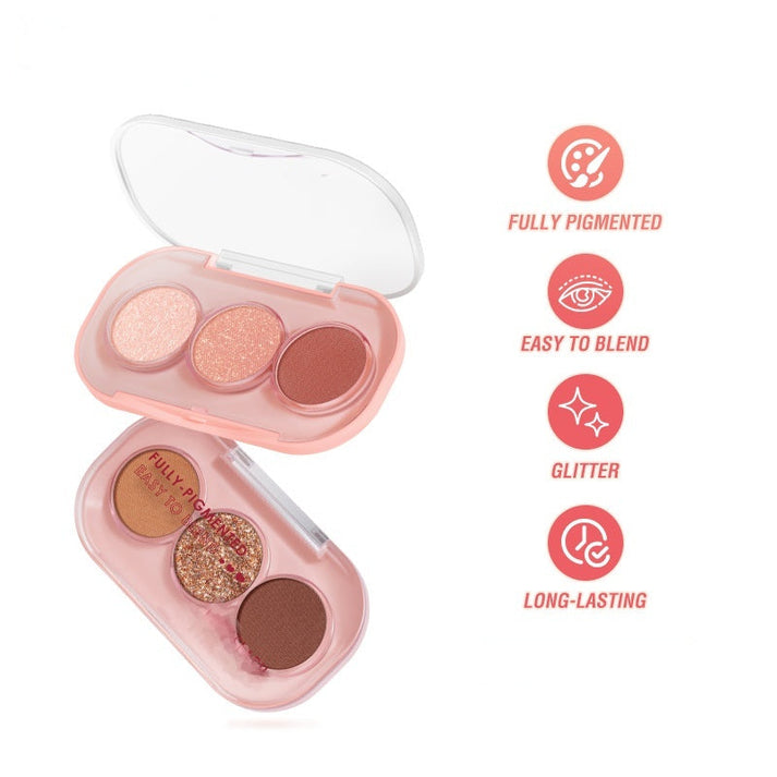 💖✨ A three-color eyeshadow palette—reveal a unique and stunning look